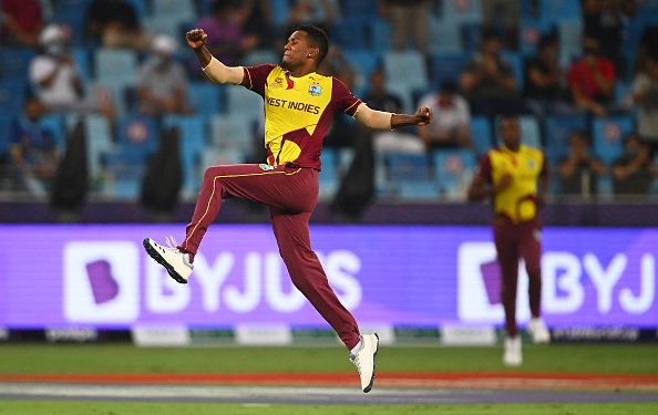 4 for 39! Hosein spins a web around Netherlands