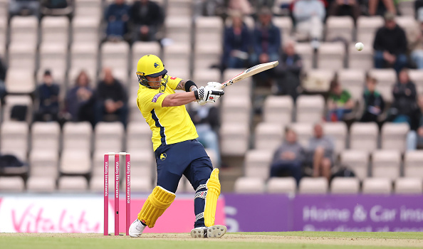 9 SIXES and 5 FOURS! McDermott's fiery knock vs Middlesex