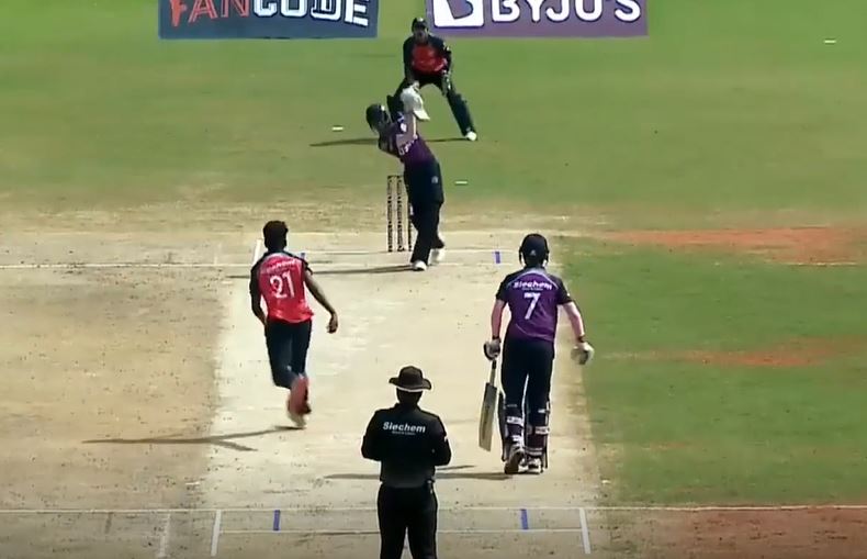 Patriots beat Avengers in last-over thriller