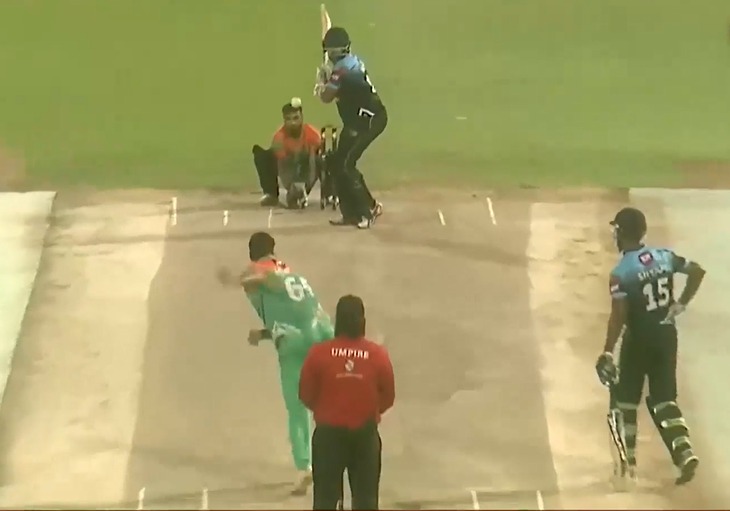 79 off 32! Shinto Geroge lights up Bukhatir T10 League