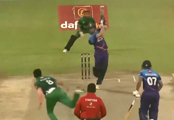 46446! Ronak blitz in Bukhatir T10