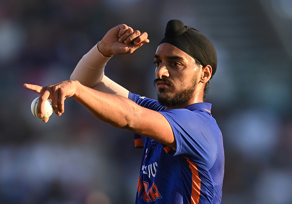 Bowled Arshdeep, overthrows Arshdeep, back-up Arshdeep!