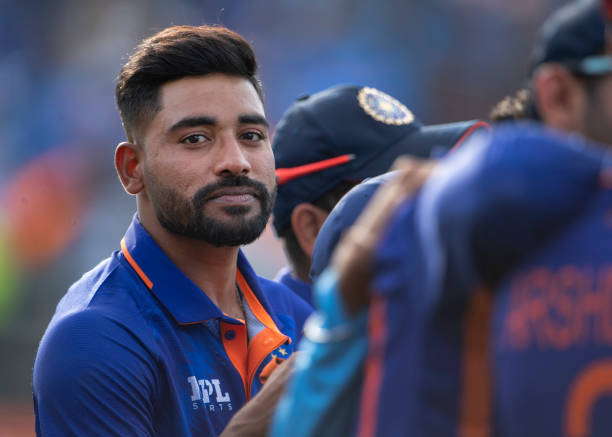 Nail-biting Final Over! Watch how Siraj held his nerve