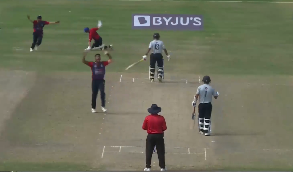 Hussain's 3-fer saves the day for the Champs!