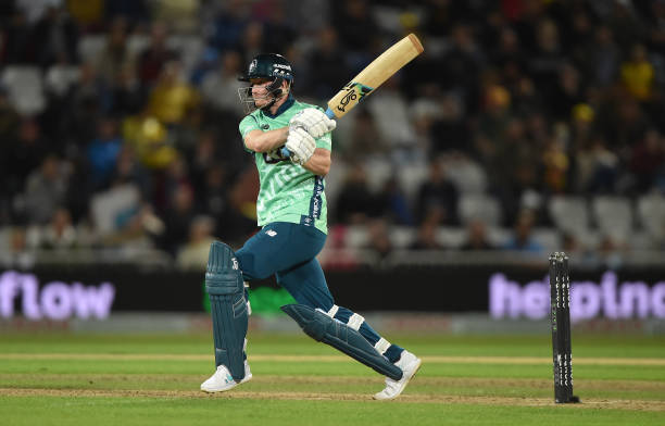 Jordan Cox plays an attacking knock of 61