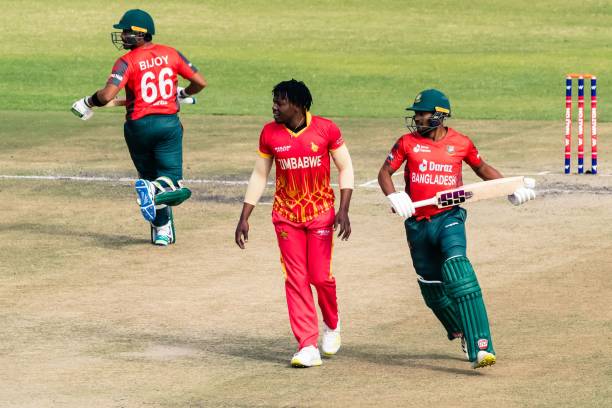 3 for 29! Victor Nyauchi rattles Bangladesh