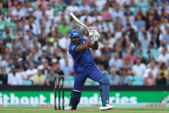 34 off 11! Pollard hits a blistering knock