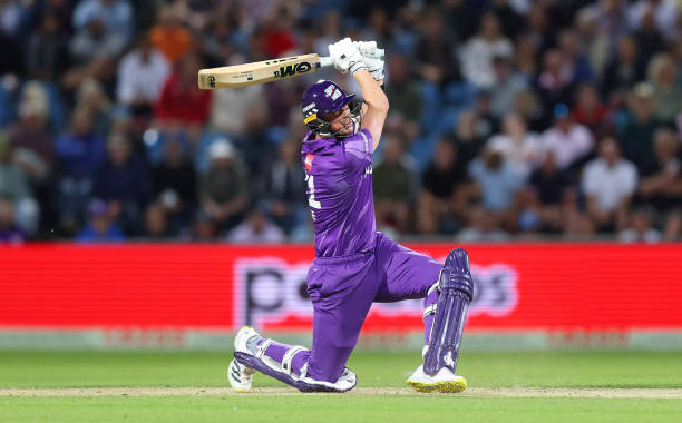 Match 21, 2nd Inns: All sixes