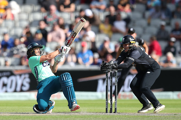 9 fours and 2 sixes! Bates fires a sensational knock of 79