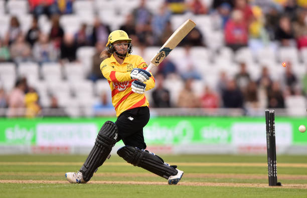 Match 17, 1st Inns: All sixes