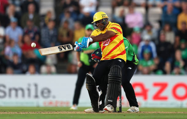 Match 25, 1st Inns: All sixes