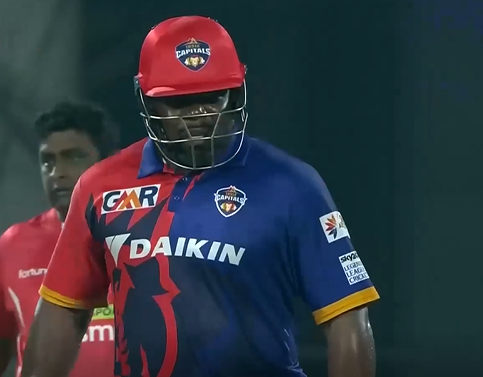 Masakadza's blazing 50 guides Capitals to a strong start