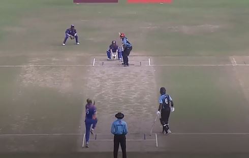 Manoharan's 3-fer restricts Panthers to a low total