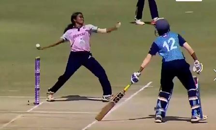 Shibu's 3-fer puts Sapphire batters on the backfoot