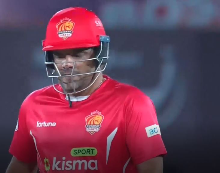 6 Fours, 3 Sixes! Yashpal Singh's blazing knock of 57