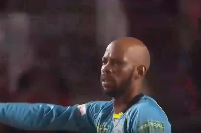 Roston Chase runs ring around Knight Riders with 3/17