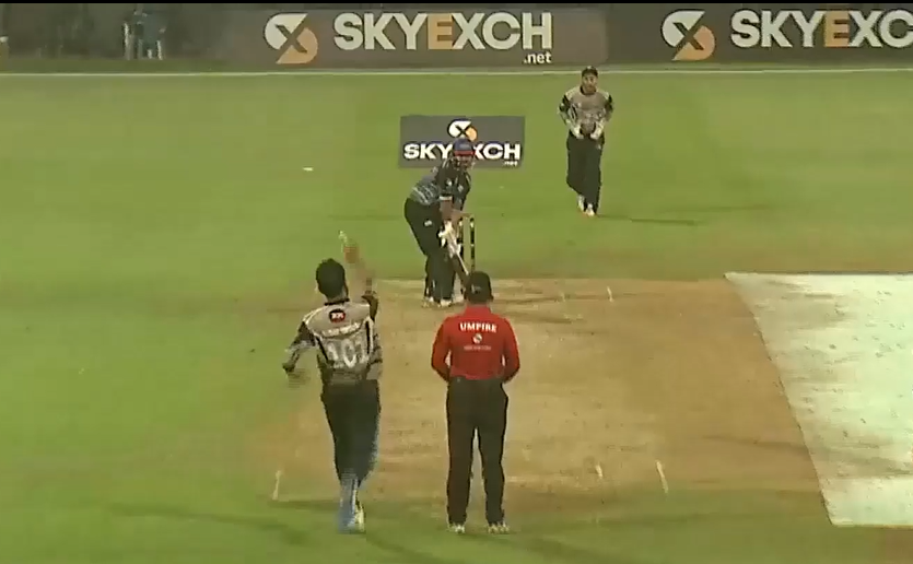 Hayat's sensational 120* run-knock sees Karwan CC home