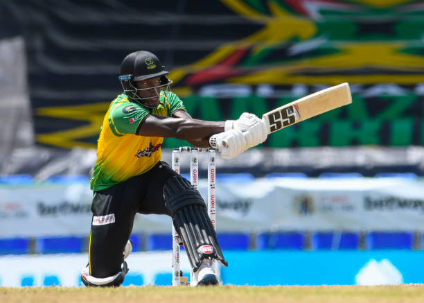 6 Fours, 4 Sixes! Rovman Powell's electrifying knock of 67