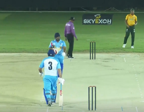 9 Fours, 4 Sixes! Hisham Mirza's quickfire knock of 81