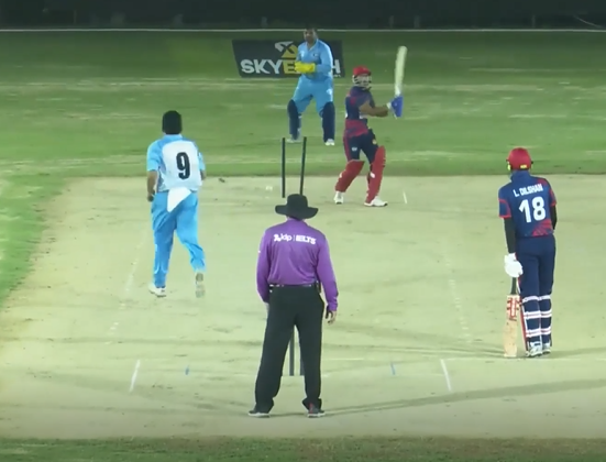 Fearless Mavericks storm past Ceylinco Express by 38 runs