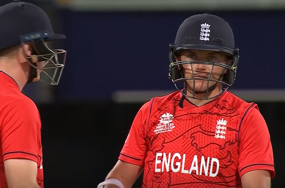 England beat Pakistan by six wickets in the warm-up game