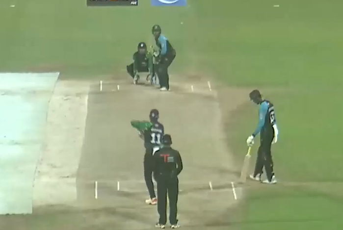 Alishan Sharafu plays a blistering knock of 59*