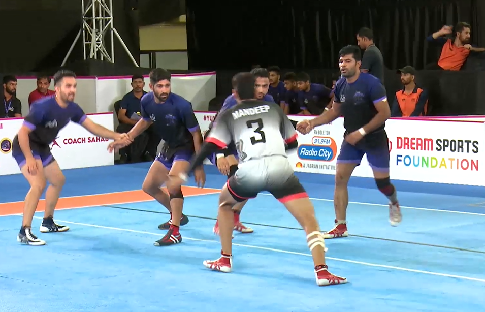 Match 98: Best Defender – Gaurav Chillar