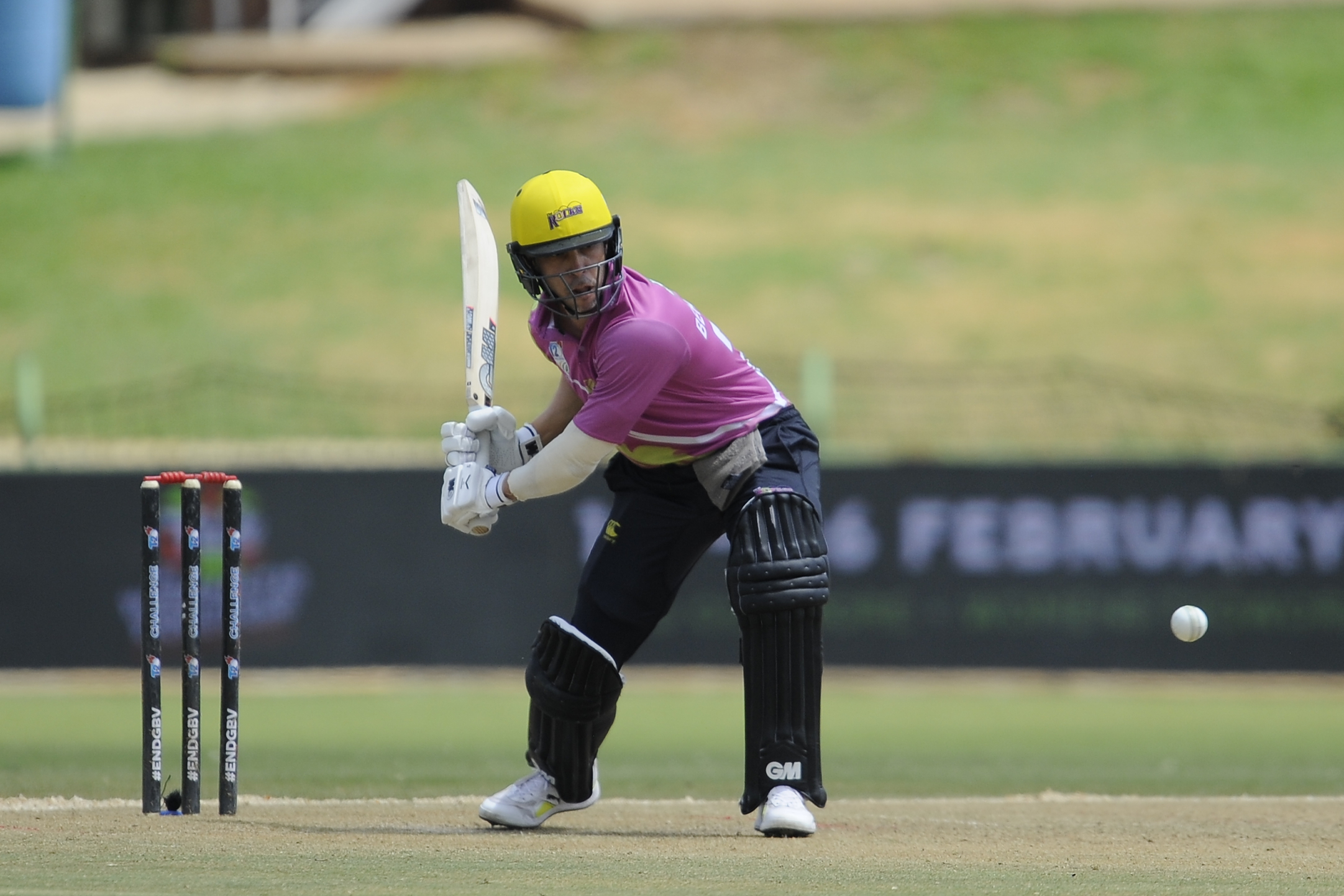 Behardien helps Rocks put up 121 with his 63-run knock