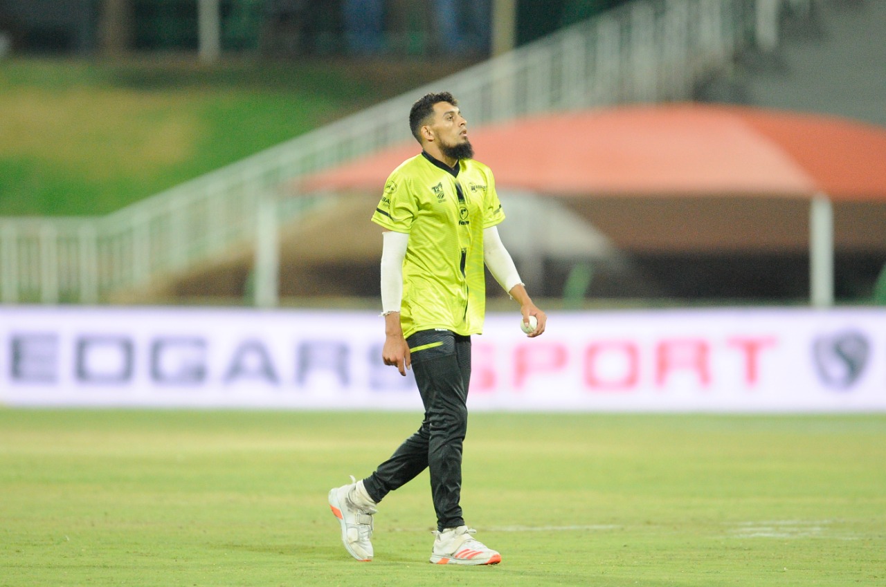 3 for 35! Ziyaad Abrahams gets the better of Rocks' batters