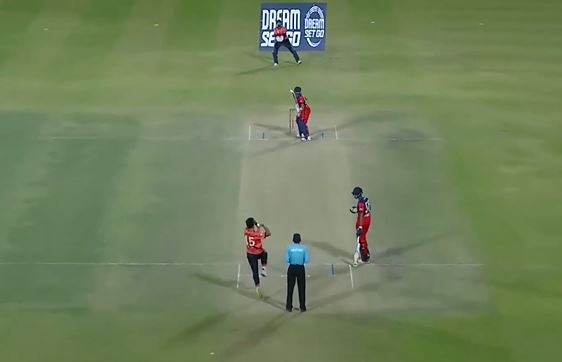 Dominant Busters pip Azaiba XI by 7 wickets