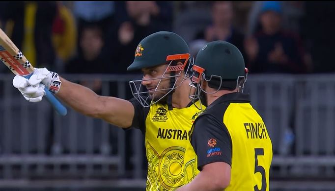 Stoinis shines as Kangaroos drub resilient Sri Lanka