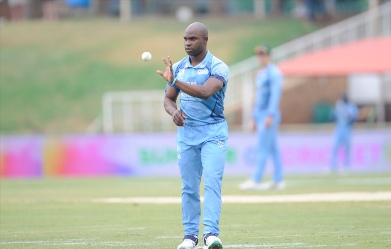 Dala's economical spell restricts Rocks to 121