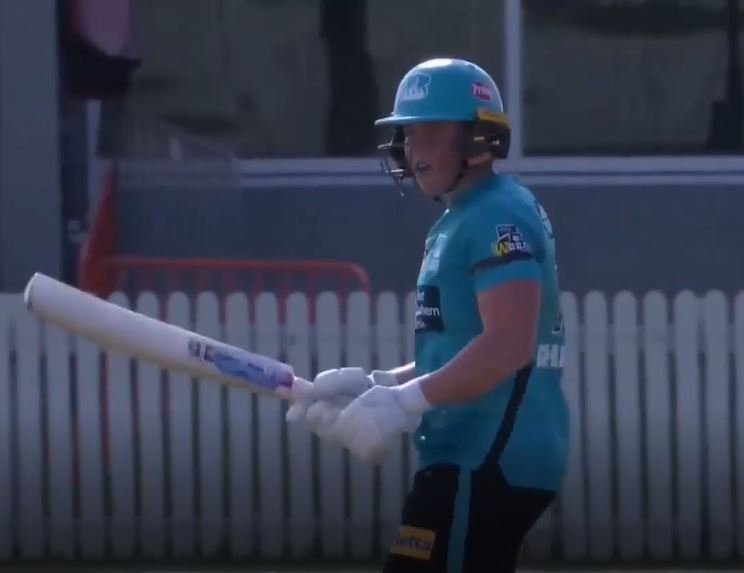 Grace Harris' attacking 65 helps Brisbane Heat reach 180