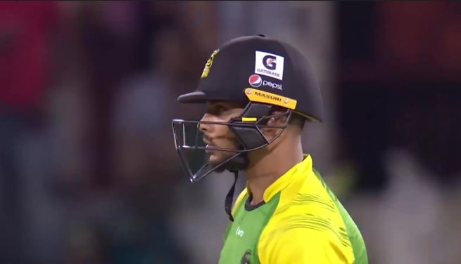 13 Fours 2 Sixes! King decimates Royals' bowlers