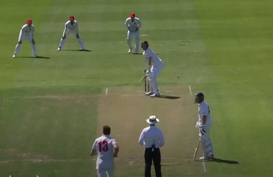 9 Fours, 3 Sixes! Sutherland's valiant knock of 100