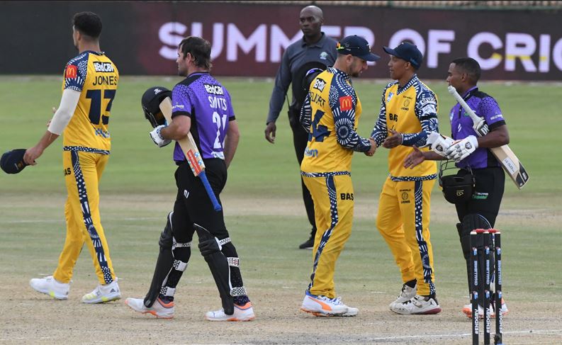 Dominant Dolphins drub Lions by 9 wickets
