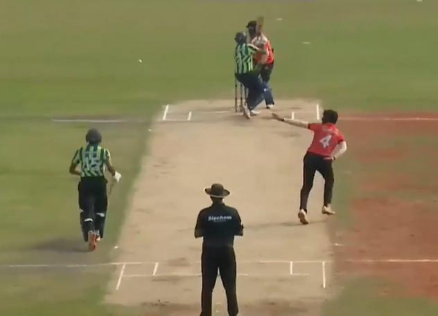 3 for 32! Krishna Kumar leads the bowling attack