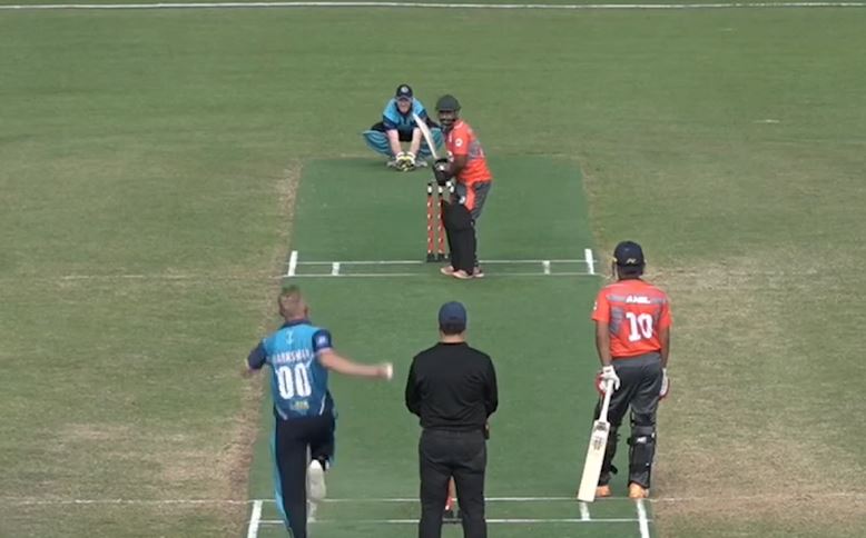 51 off 25! Qasim hits a blistering knock