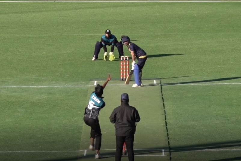 3 for 13! Zain Abideen rattles Hawks batting line-up