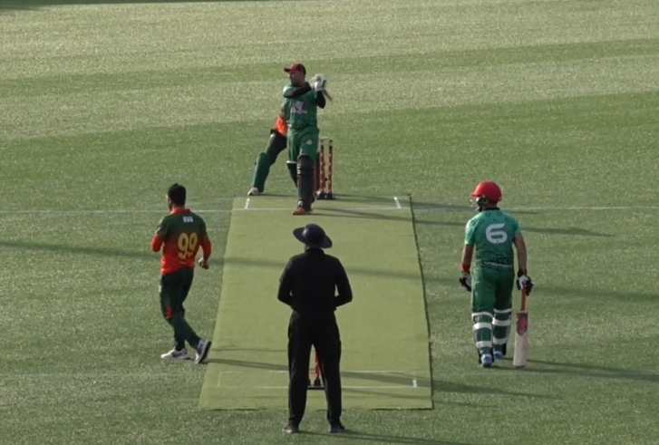 82 off 19! Muhammad Kamran takes the bowlers for a ride