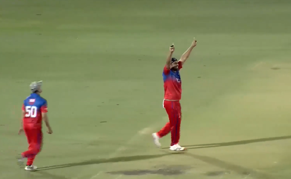4 for 28! Nadeem's brilliance pulls back Invergy Lions
