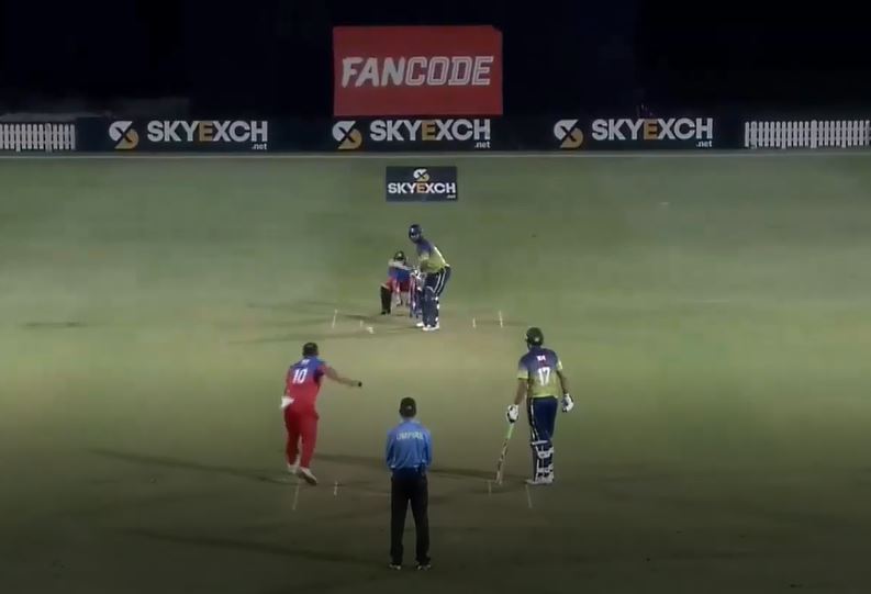 Accurate Nadeem jolts Gems Education innings with a 4-fer