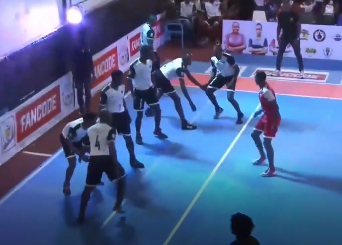 Fighters beat Giants by 9 points in a close contest