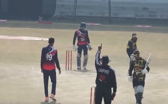 Ayush Mankar spins his web with a 3-fer