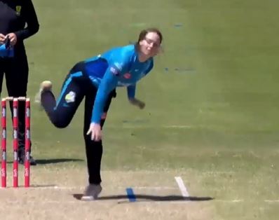Wellington restricts Stars to 112 with her 3-fer