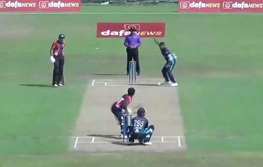 Asad Ali spins his web with a 3-fer
