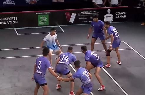 Heroes sail past Panthers 34-27