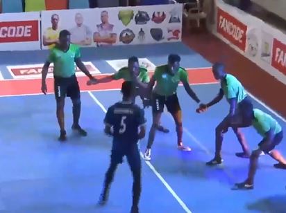 Twilight Errant sail past Colothians 58-36