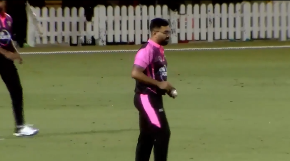 Charith Nirmal, Rahul Soni guide Dubai Dare Devils home