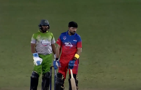 50 off 25! Imran Javed torments Lions' bowling attack